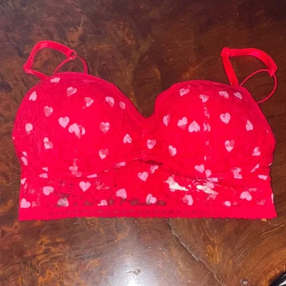 PINK Victoria's Secret Red Heart Lace Bralette - Picture 1 of 4